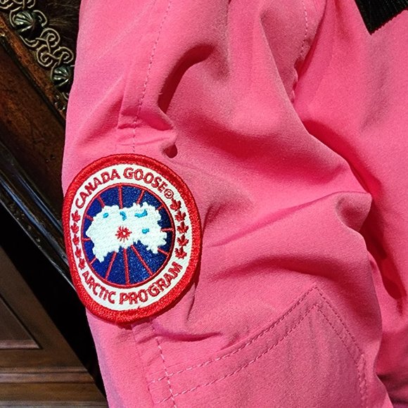 Canada goose Jacket - Picture 7 of 15